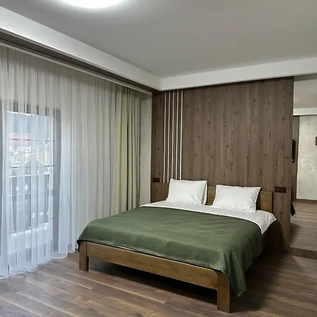 Zlata Hotel *